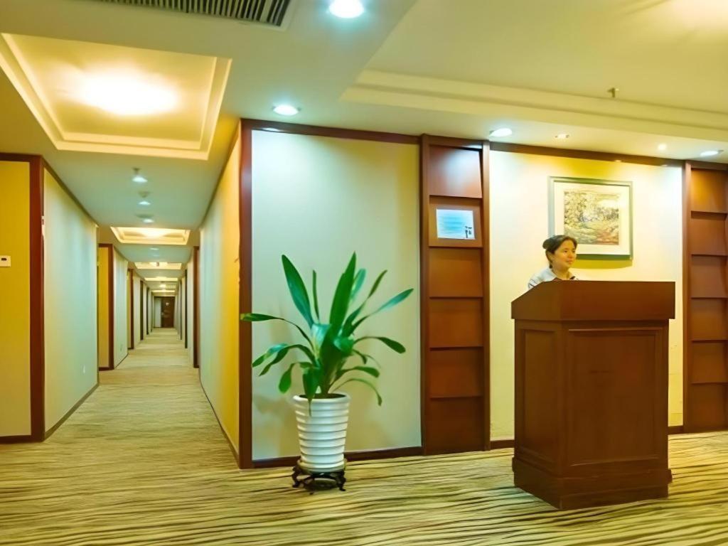 Friendship Hotel Shenzhen Buitenkant foto